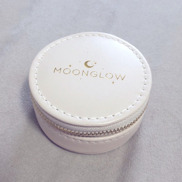 COMING 🔜 Moon glow Jewelry case! - Picture 4 of 8